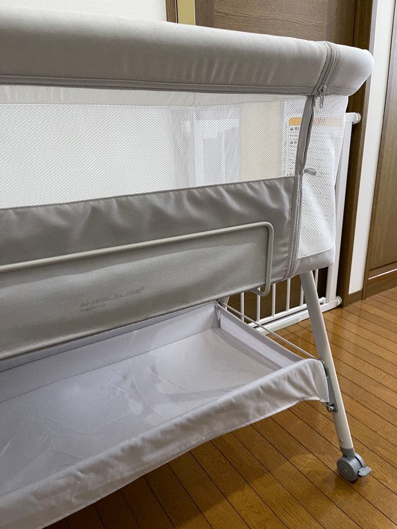 ほぼ未使用｜ANGELBLISS ベビーベッド｜メッシュ・収納・マット付き