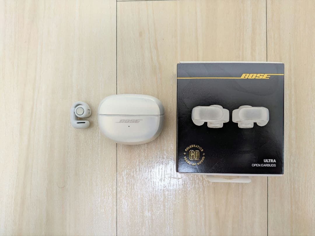 BOSE ULTRA OPEN EARBUDS　充電ケースと右耳のみ
