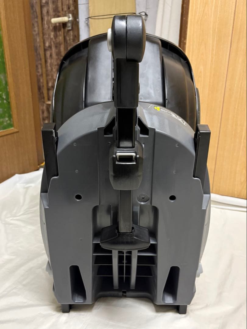 コンビ クルムーヴスマート ISOFIX エッグショック JG チャイルドシート