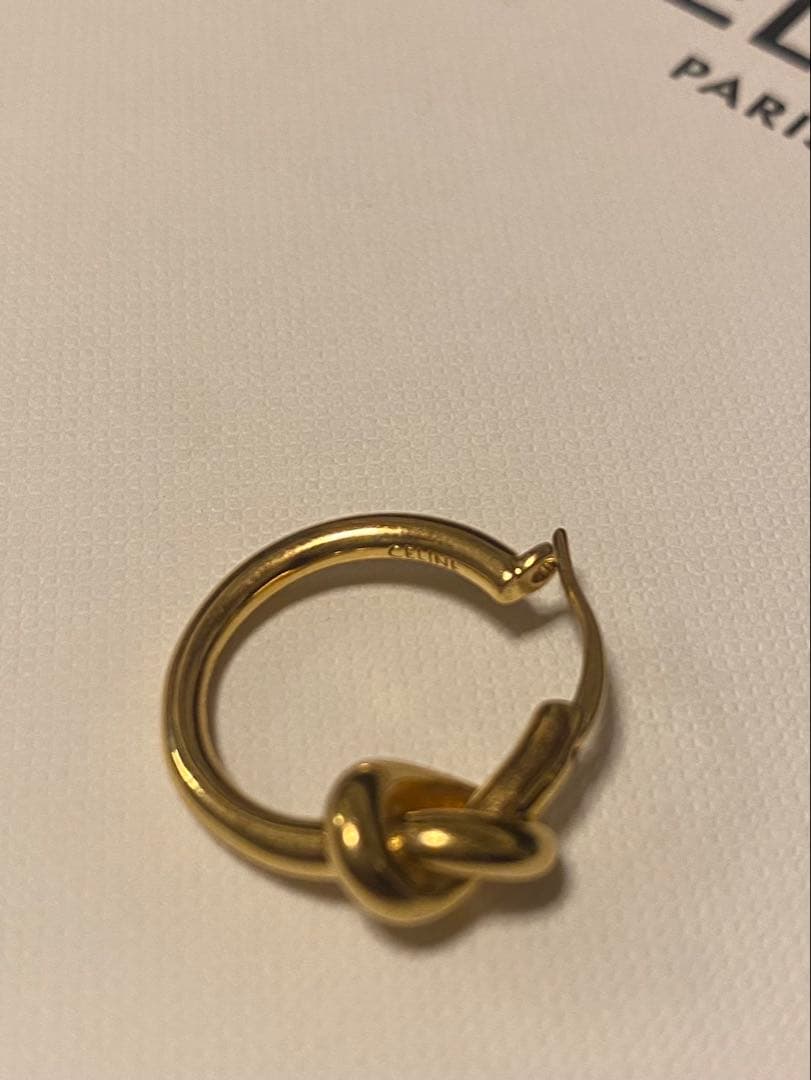 CELINE ノット　スモールフープ/ゴールドフィニッシュ　プラス（片耳）