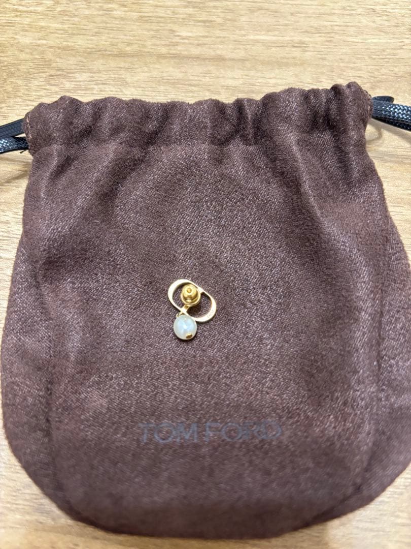 Dior ピアス片耳