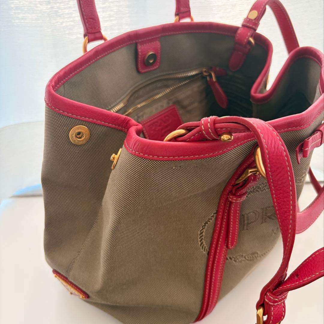 にゃんすけ様　PRADA カパナ　キャンバス　ロゴジャガード　ハンドバッグ