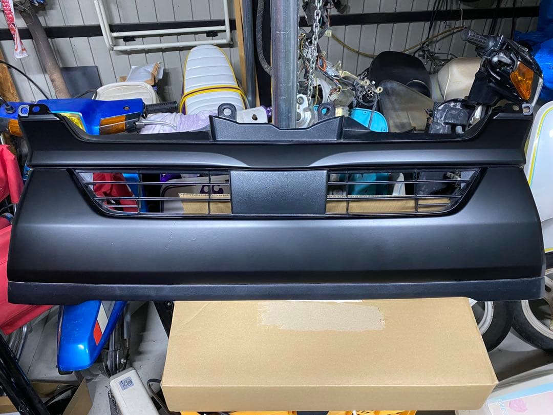 200系ハイエース ナロー　純正グリル