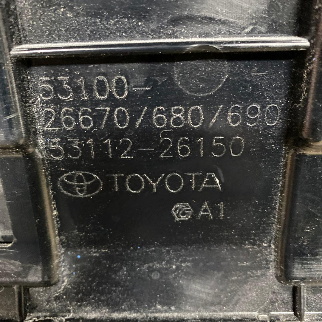 200系ハイエース ナロー　純正グリル