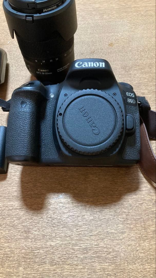 Canon EOS 80D デジタル一眼レフカメラ　レンズ、ストロボセット