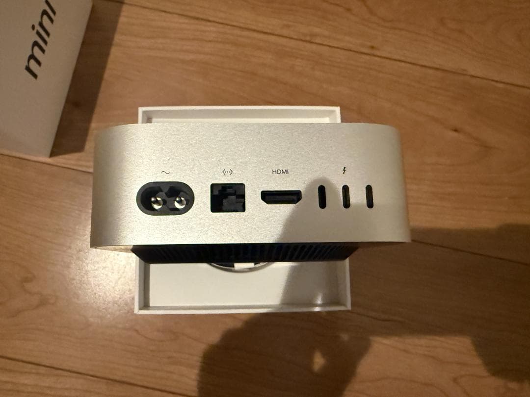 Apple M4 Mac mini (シルバー) RAM16GB 256GB