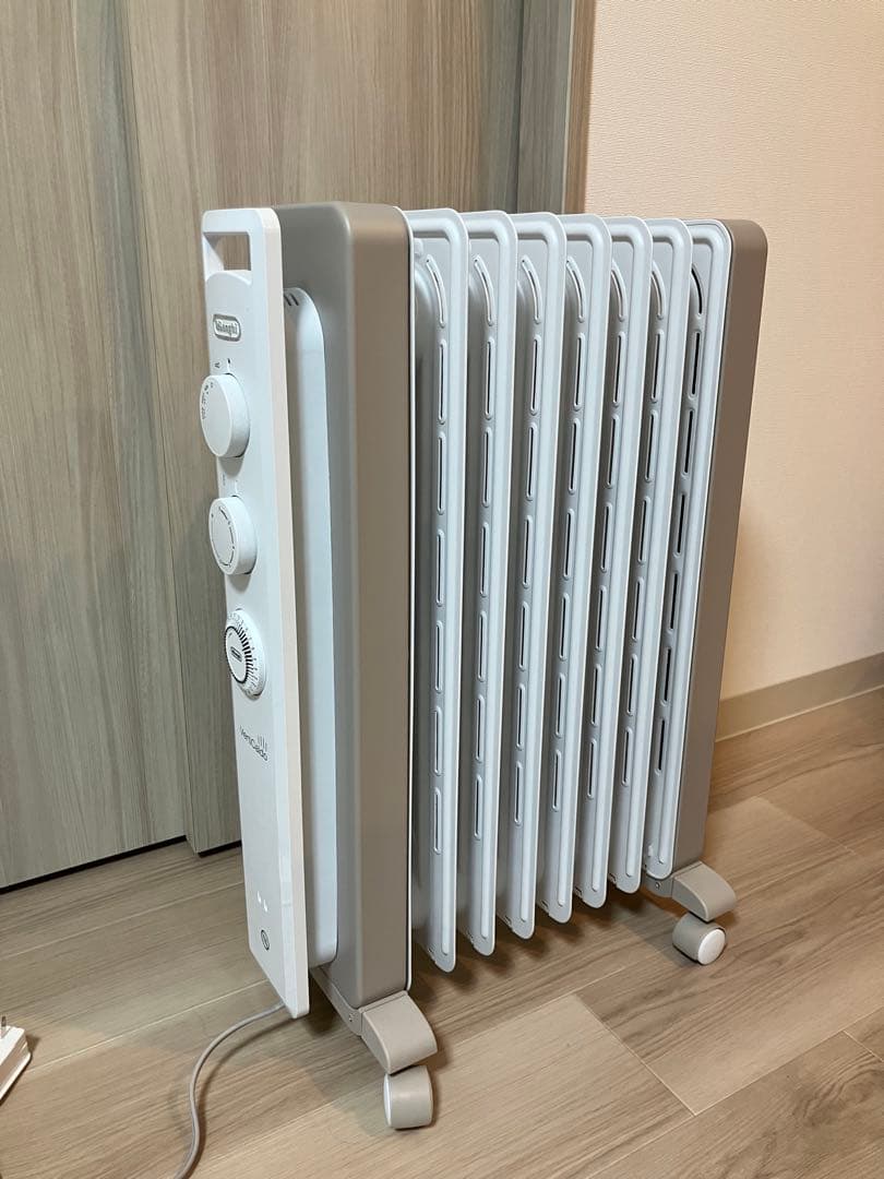 De'Longhi (デロンギ) オイルヒーターRHJ21F0812-WH