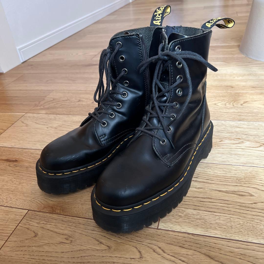 ドクターマーチン　厚底ブーツ