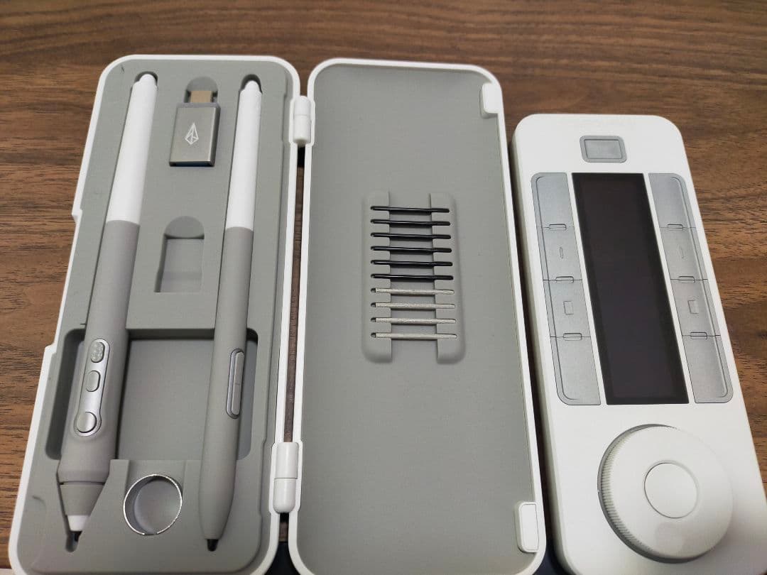 送料無料♥匿名配送✨XENCELABS ペンタブレット Medium バンドル