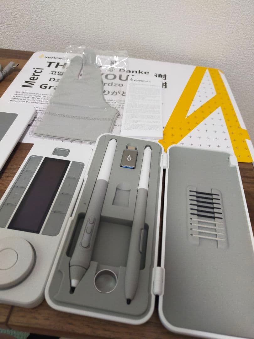 送料無料♥匿名配送✨XENCELABS ペンタブレット Medium バンドル