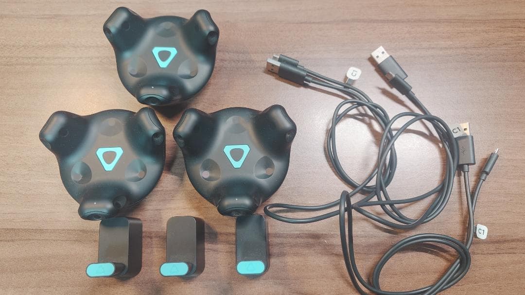 HTC VIVE Pro ＋ VIVE Tracker 2018 ×3台