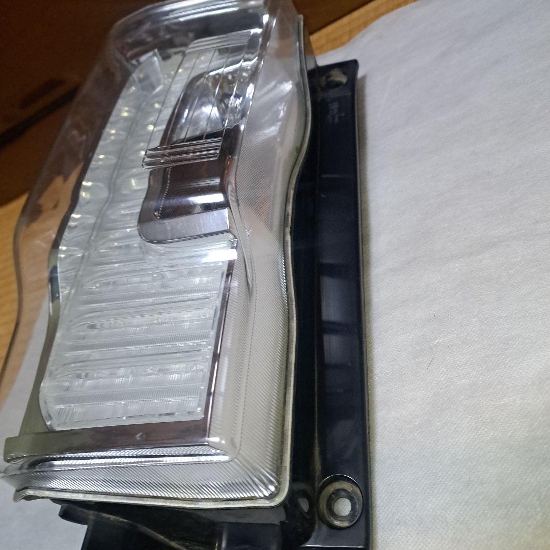 ダイハツ★タントカスタム★LA600S★テールランプ★インナーメッキ★右側★良品