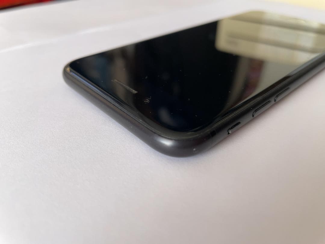 iPhone SE2（第2世代）256GB ブラック