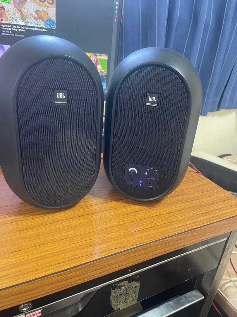 JBL 104BTスピーカー