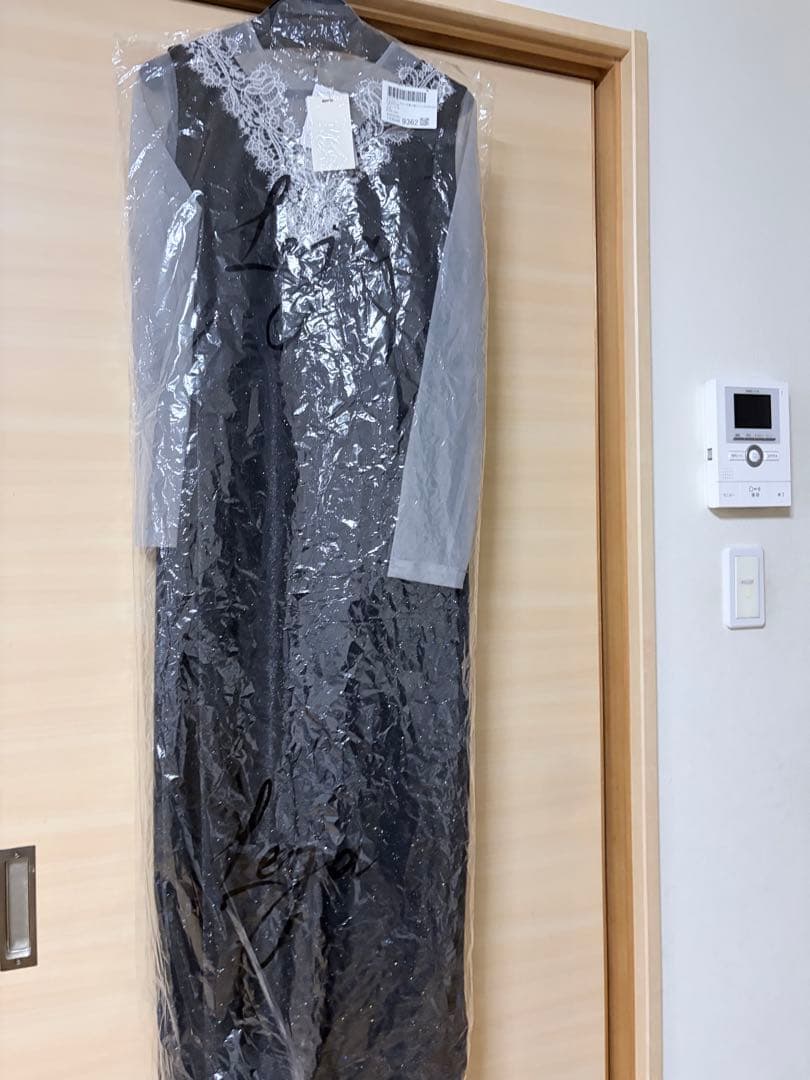 み*き様 【LEJA】レースネック透け袖スリットキラキラロングドレスワンピース