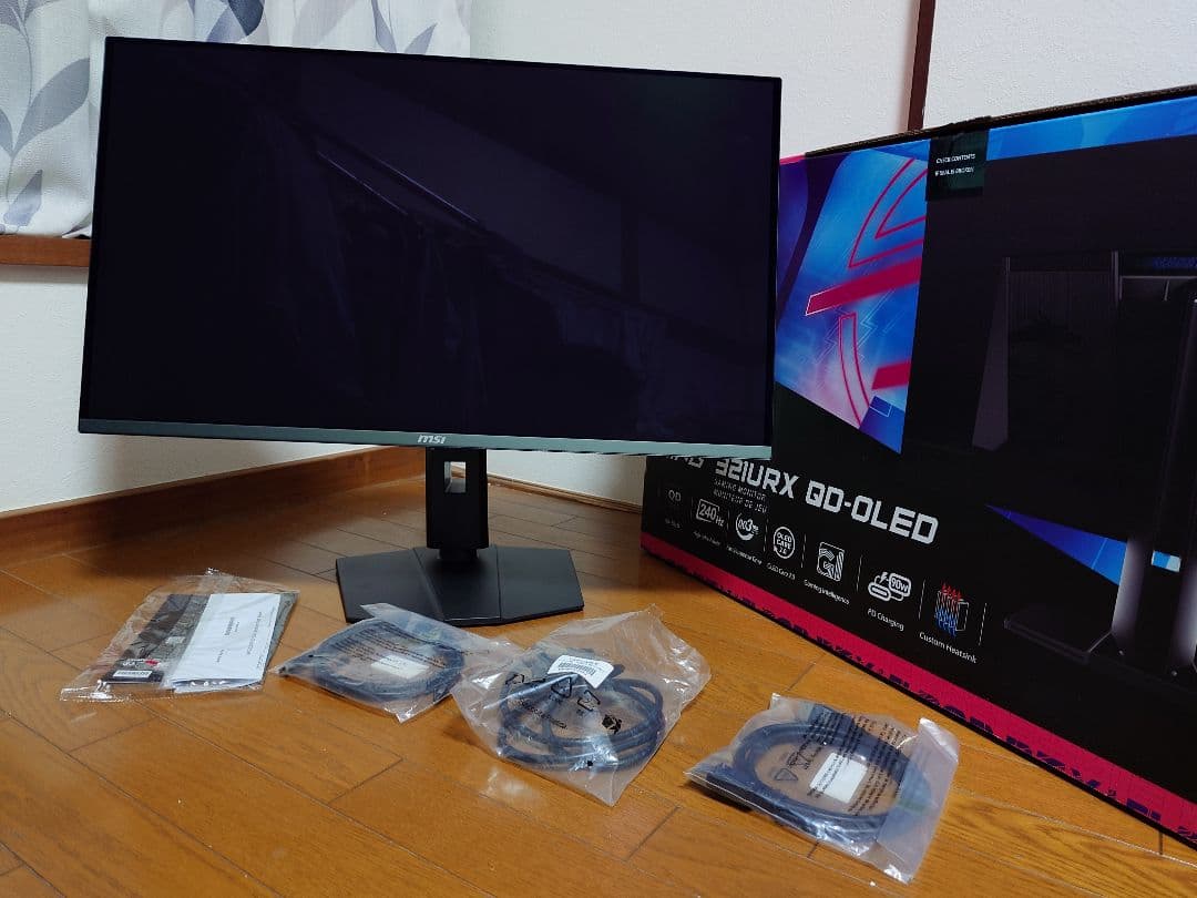 Y*）様 MSI MPG 321URX QD-OLED 32インチ