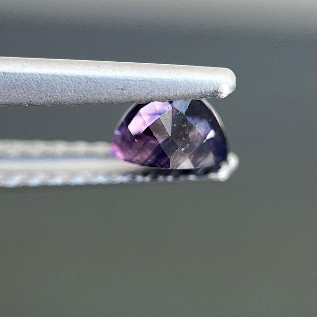 スリランカ産非加熱天然バイオレットサファイアルース