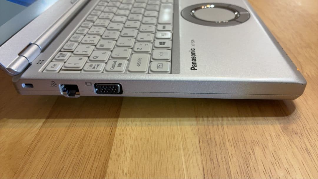 人気☆レッツノート CF-SZ6　i5-7300/メモリ８GB SSD256GB