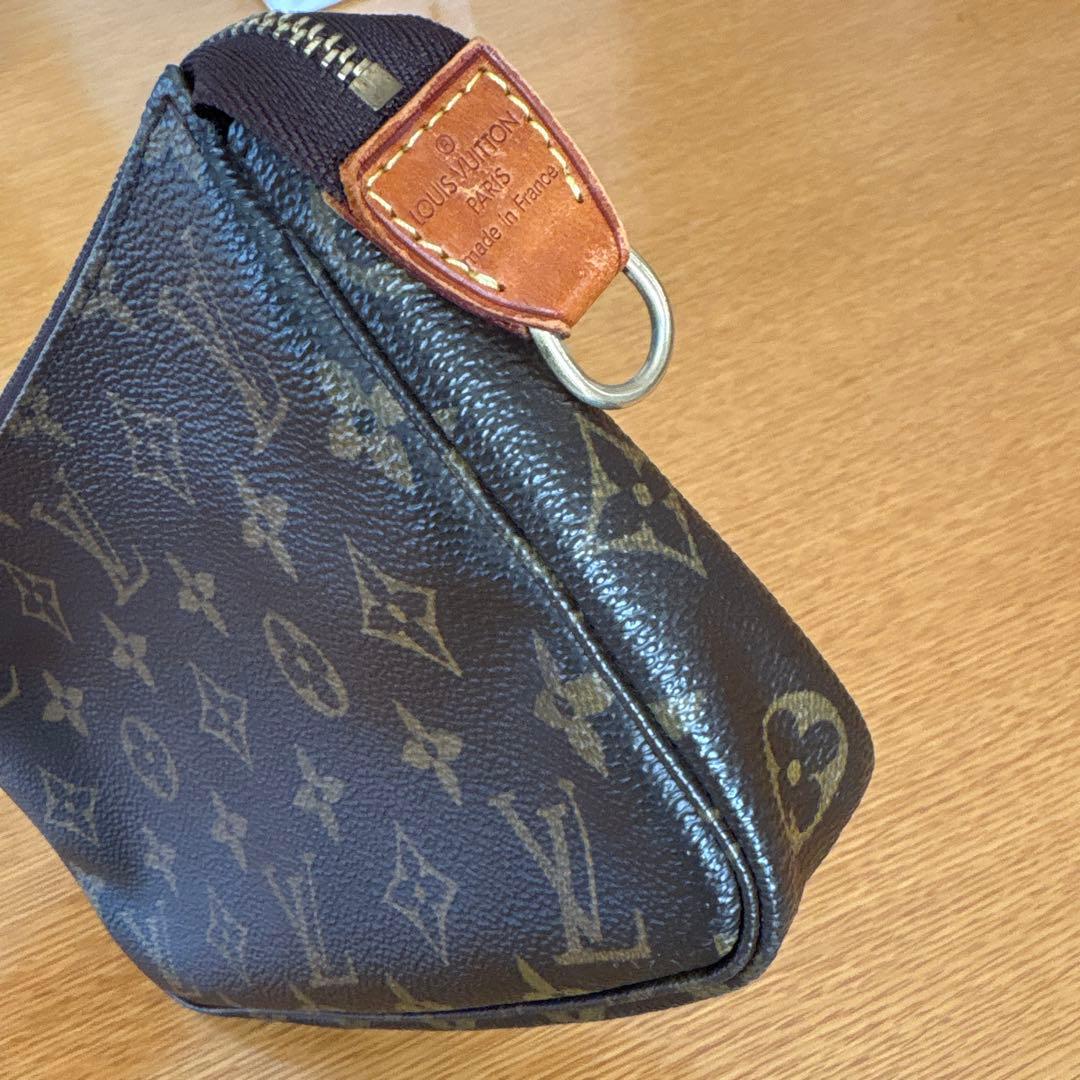 LOUIS VUITTON ルイ ヴィトン モノグラム ポシェット