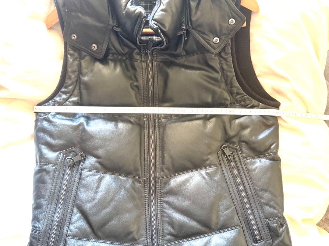 革のバーバリー BURBERRY BLACK LABEL ダウンベスト L