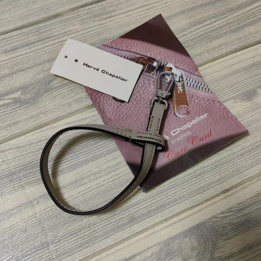 p*e様 エルベシャプリエ　ストラップ+チャーム