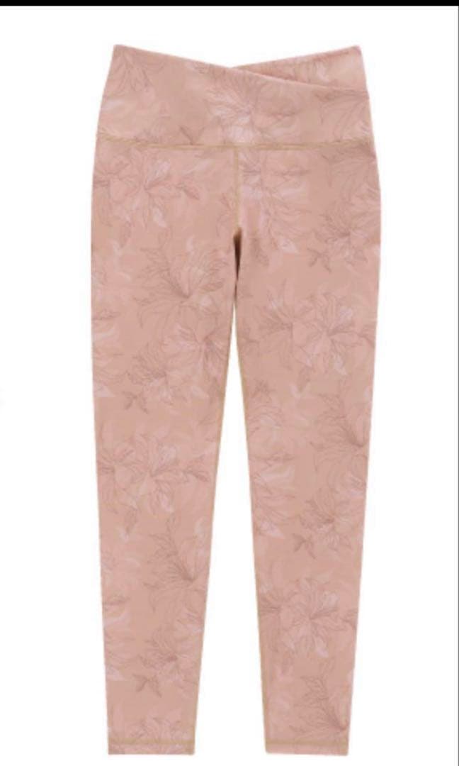 8/15限定値下げ！SUKALA ペイントロングブラトップ＆レギンス　Lサイズ