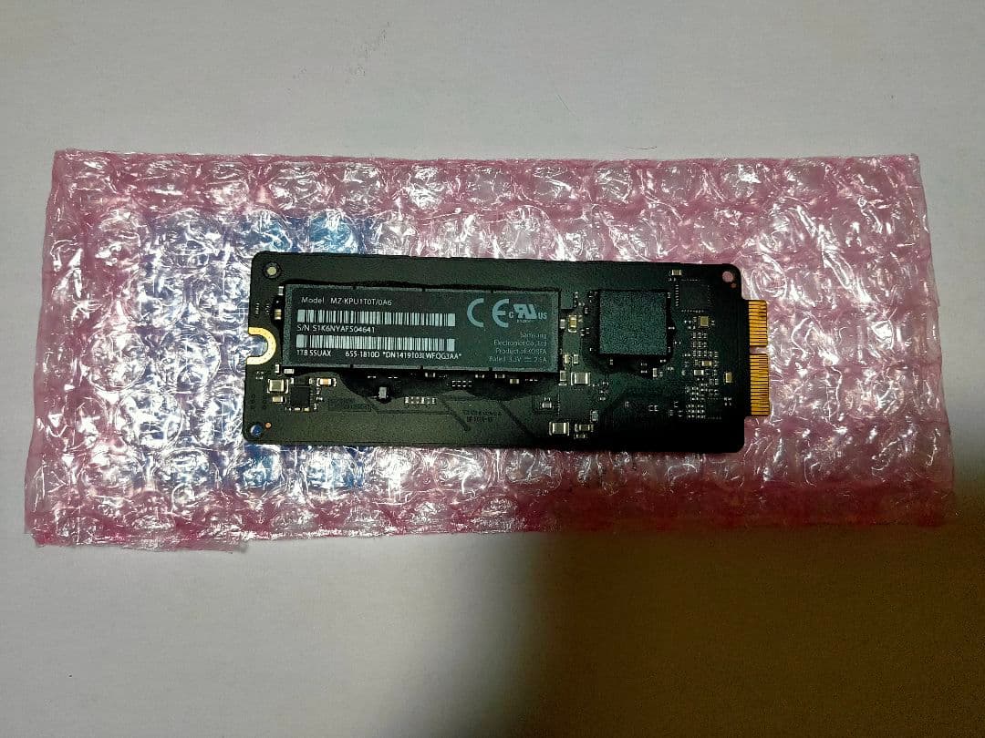 Apple純正　内蔵型SSD NVMe M.2　1t