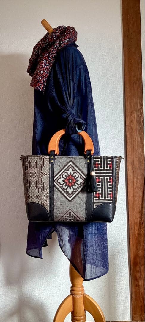 着物リメイク 大島紬 秋名バラ 龍郷 本革 和装バッグ ハンドメイド 古布