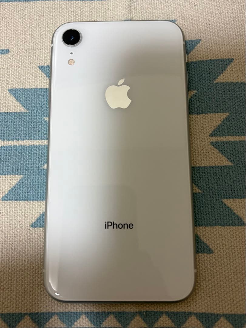 Apple iPhone XR ホワイト 本体
