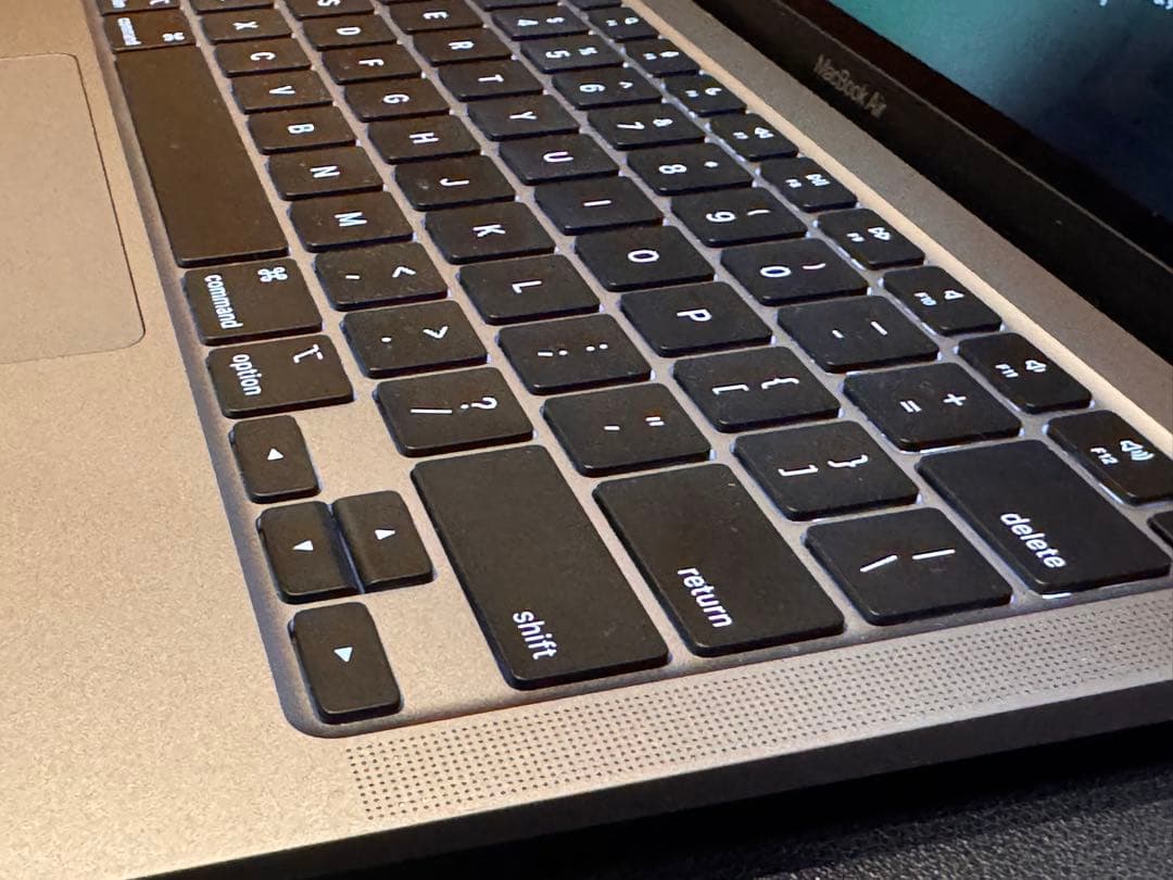 MacBook Air M1 USキーボード 256GB 8G 電池99%