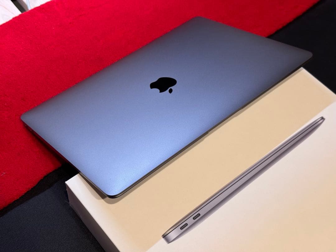 MacBook Air M1 USキーボード 256GB 8G 電池99%