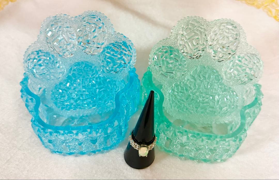 ❤︎キラキラ肉球小物入れ‪‪❤︎‬オパールリング‪‪❤︎‬