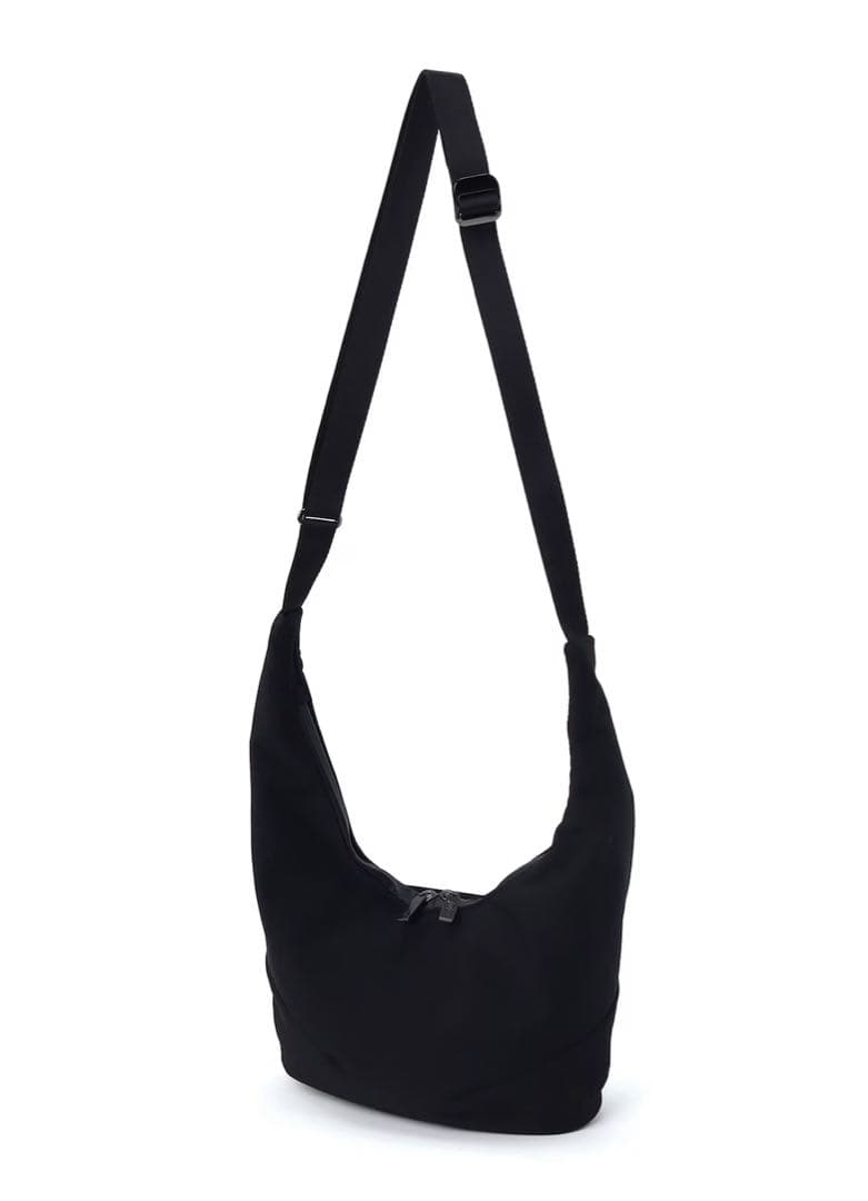 【ヨウジヤマモト】WOOL GABARDINE TAPE SACOCHE