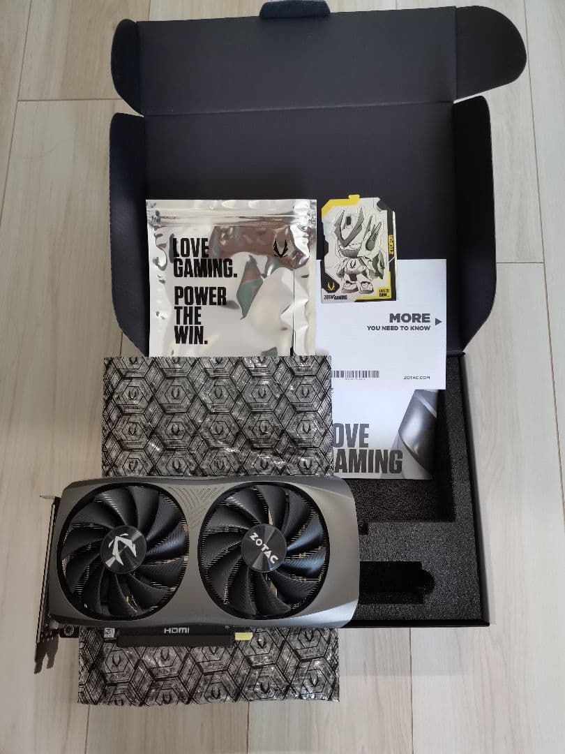 【超美品】 ZOTAC RTX4070 Twin Edge GDDR6X 12G