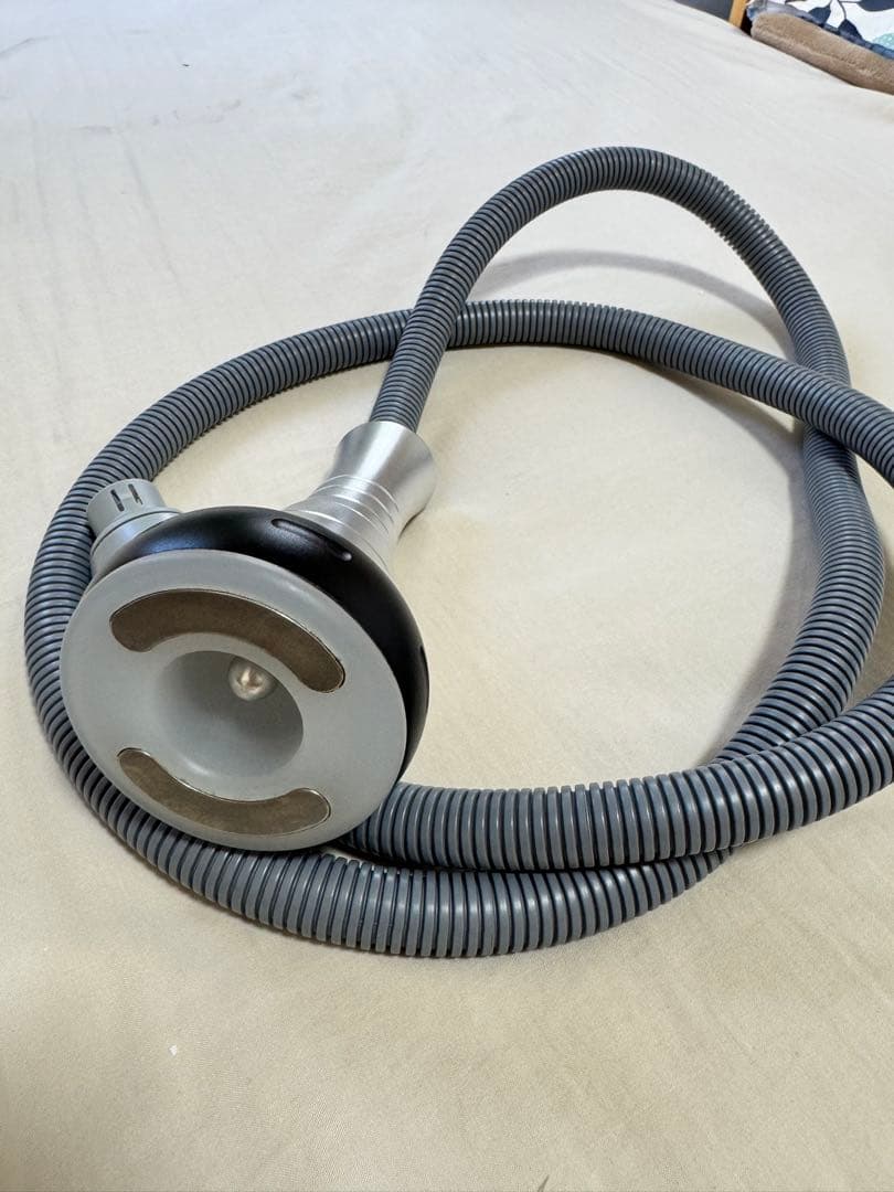 キャビテーション 痩身機器 5回使用 美品 ジェル・クリーム付き