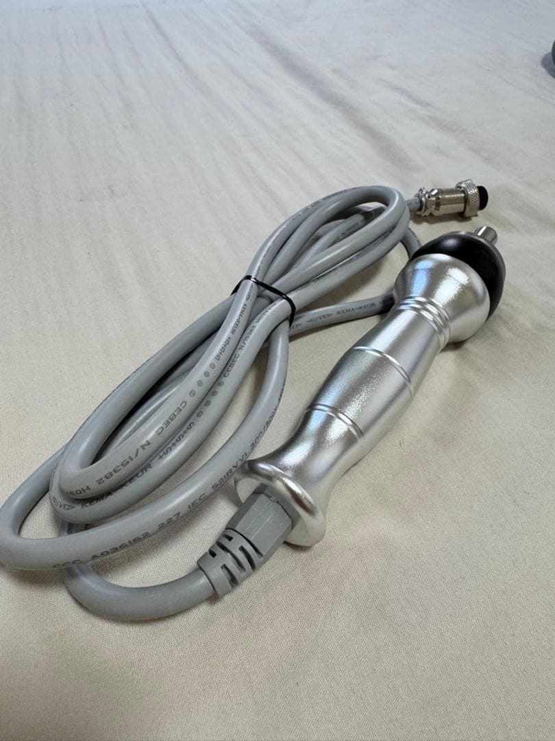 キャビテーション 痩身機器 5回使用 美品 ジェル・クリーム付き