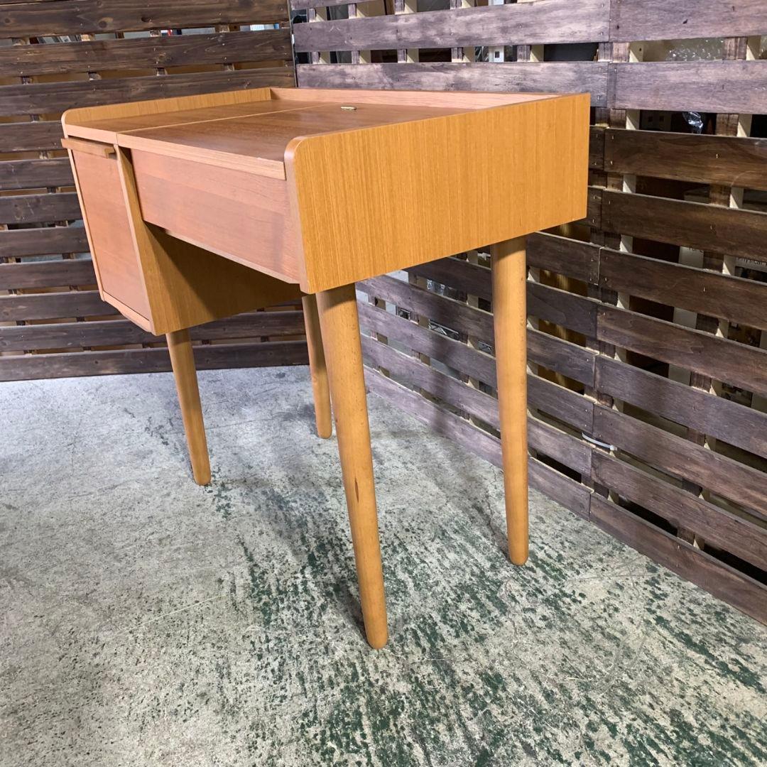 I424 W800 木製ドレッサー 化粧台 北欧