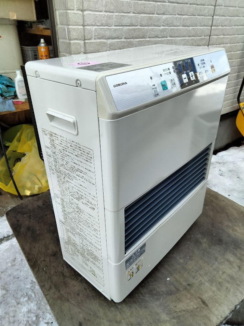 札幌発コロナFF温風石油ストーブ！品番「FF‐VG4214S」2015年式中古品