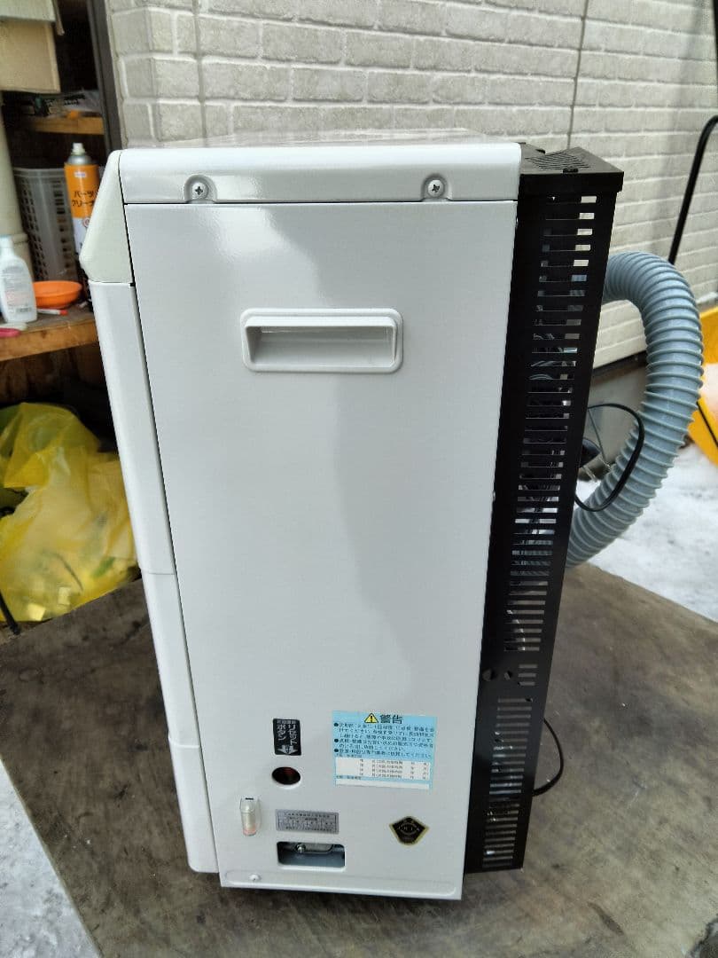 札幌発コロナFF温風石油ストーブ！品番「FF‐VG4214S」2015年式中古品