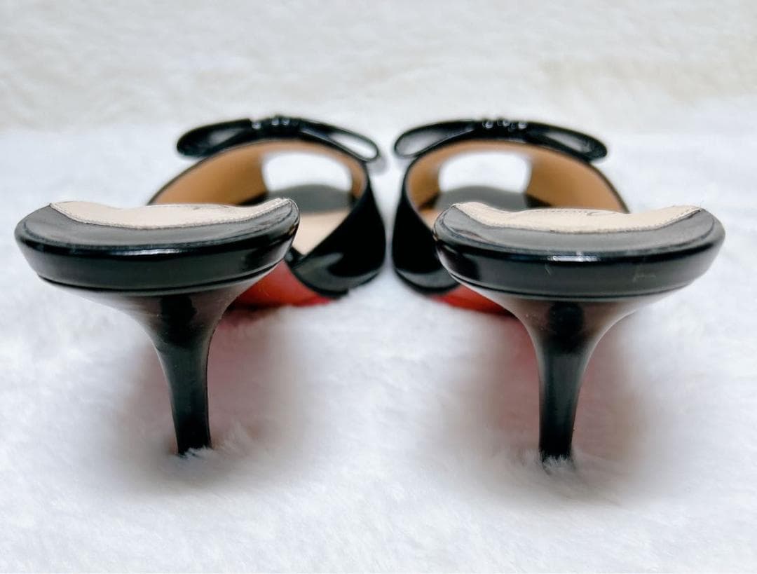 極美品☆箱保存袋付☆クリスチャンルブタン ミュール ブラック エナメル リボン