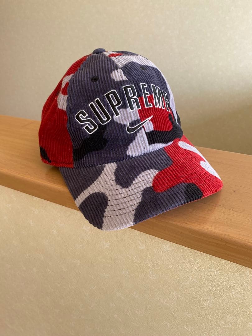 新品未使用品ナイキ　シュプリーム　コーデュロイキャップ