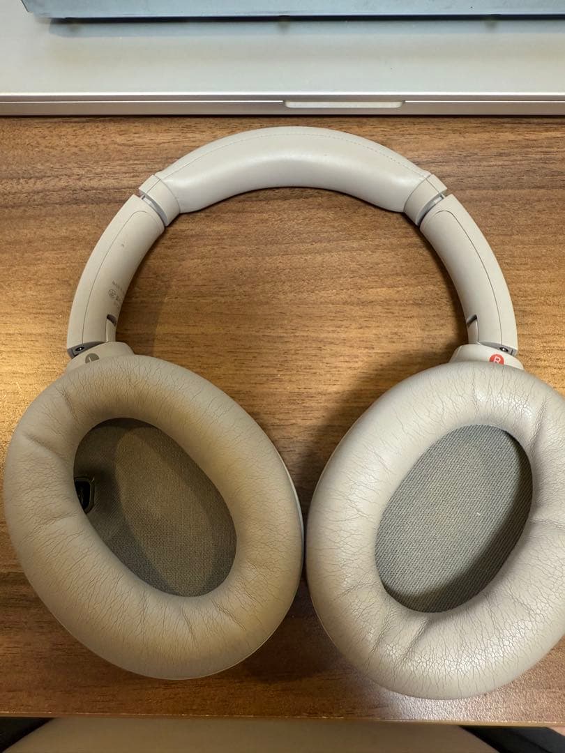 SONY ワイヤレスヘッドホン WH-1000XM4(本体のみ)