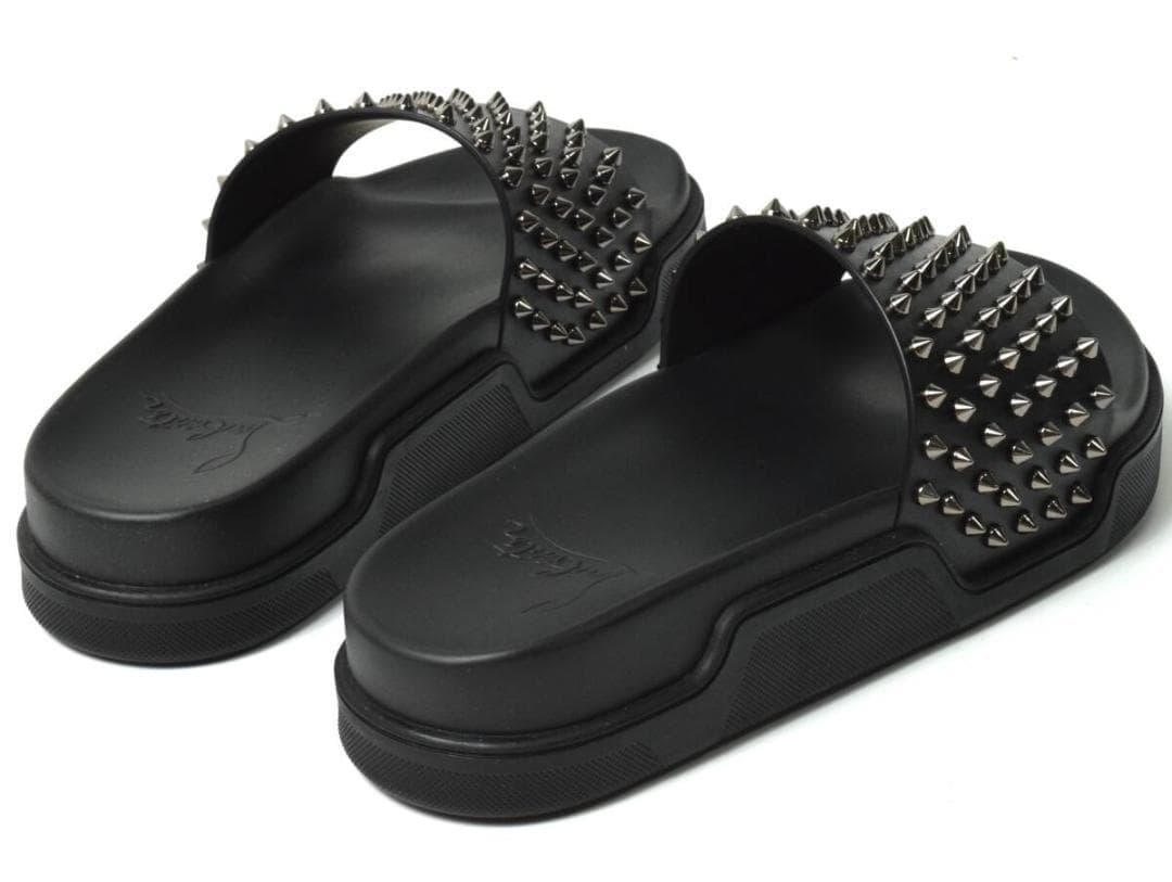 未使用 クリスチャンルブタン スタッズ レザーサンダル 42 POOL FUN