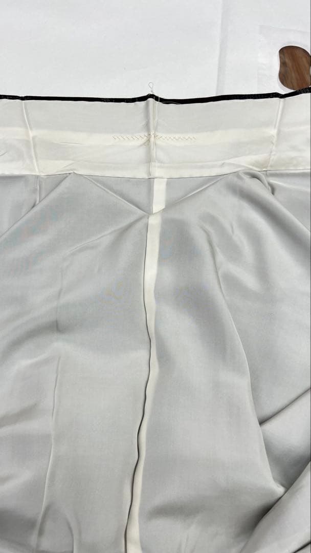 十日町紬　袷　薔薇　バラ模様の織り出し