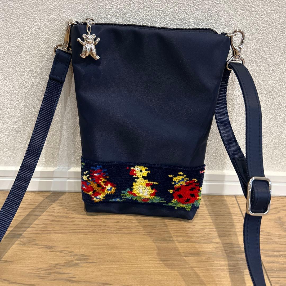学校フェイラー　ネイビー スマホショルダーバッグ ハイジ柄