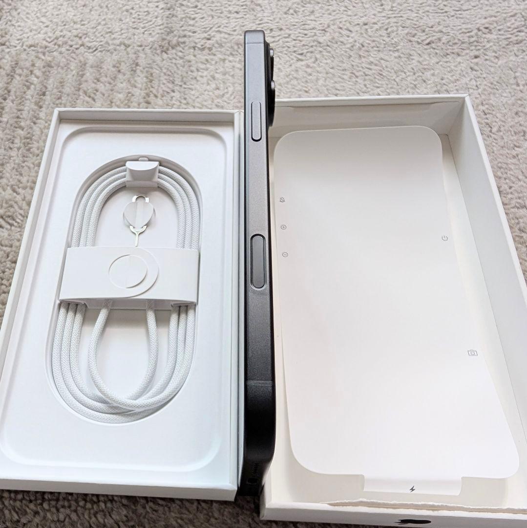 6.7インチ❗️iPhone 16 Plusブラック128GB ESRケース付