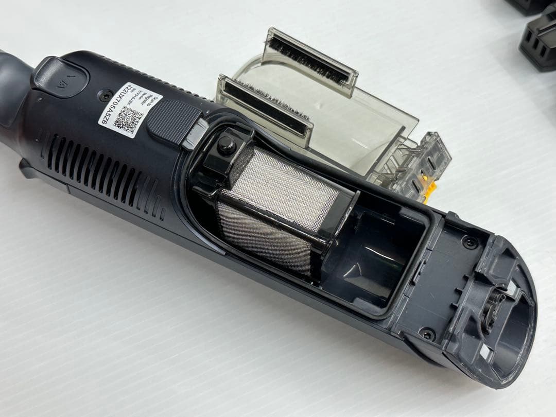 WV516JBK 中古　格安　シャーク　掃除機　純正バッテリー4個付き　付属品有