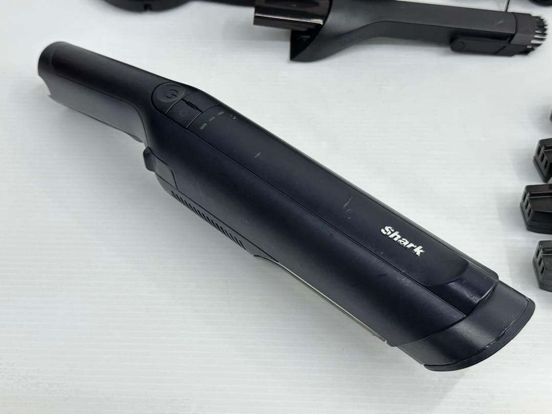 WV516JBK 中古　格安　シャーク　掃除機　純正バッテリー4個付き　付属品有