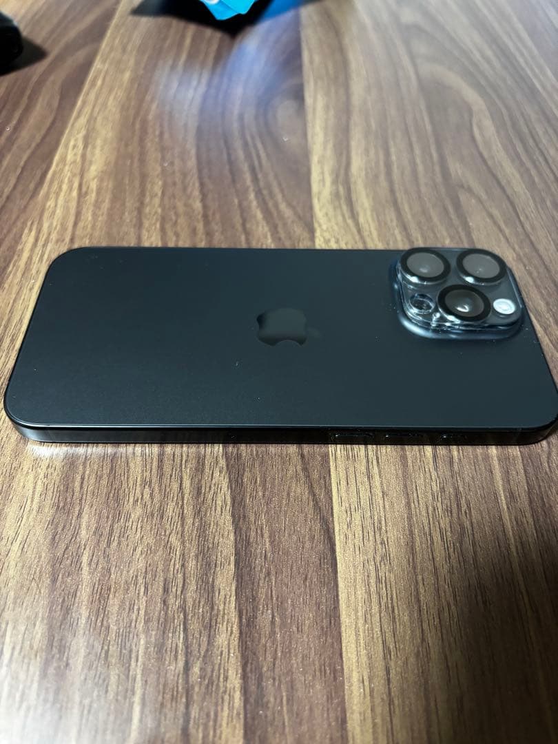 iPhone 16ProMAX【256GB、フィルム、ケース付き】