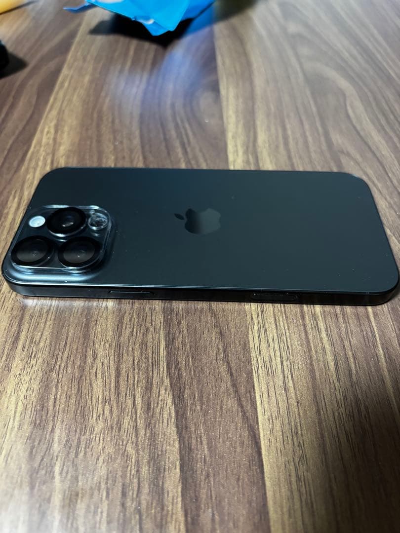 iPhone 16ProMAX【256GB、フィルム、ケース付き】